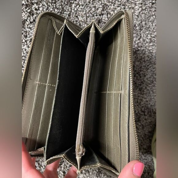 Gucci zip around wallet - Picture 9 of 9